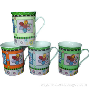 Fine China/Porcelain Mugs with Cartoon Pattern and 9oz Volume, Ideal for Gifts and Promotions